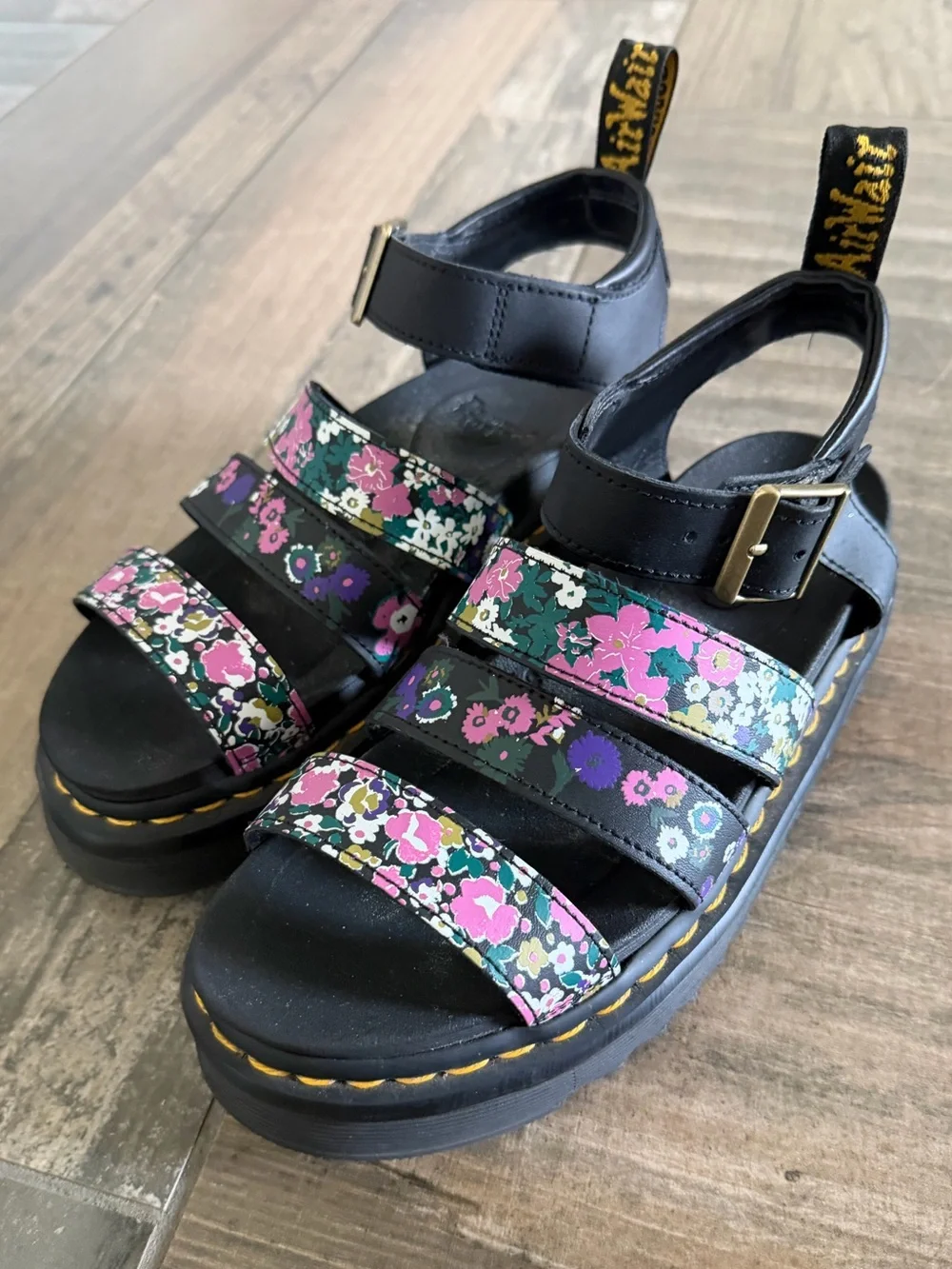 DR. MARTENS Blair’s Black Floral sandals size 7